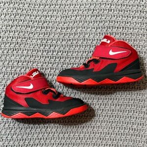 Nike Zoom LeBron Soldier VIII Preschool Red and Black High-Top Sneakers